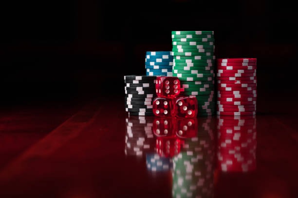 play luckytaj slide 2